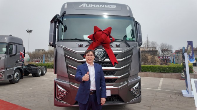 资源运输破局关键!欧曼星辉动力14L燃气车给出最优解